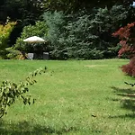 Monolocali In Casa Con Giardino Lägenhet *