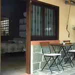 Monolocali In Casa Con Giardino *