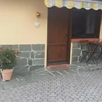 Daire Monolocali In Casa Con Giardino