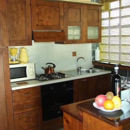 Monolocali In Casa Con Giardino Apartman