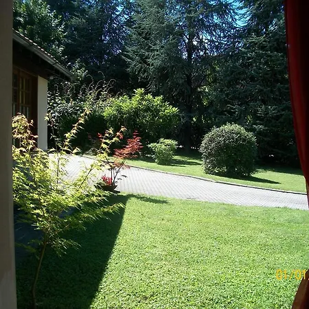 Monolocali In Casa Con Giardino