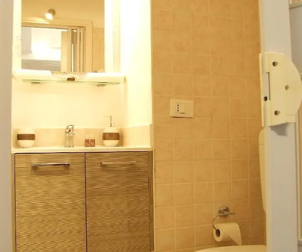 Monolocali In Casa Con Giardino Bellagio