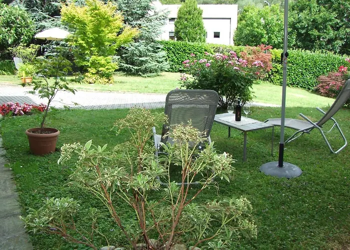 Monolocali In Casa Con Giardino Appartement